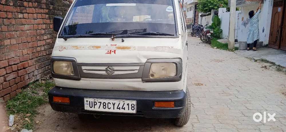 Omni van running van