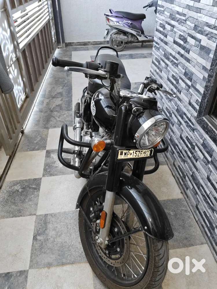 Bullet 350 1 st owner only 5600 km driven