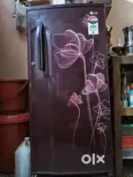 LG FRIDGE IN NICE AND WORKING CONDITION