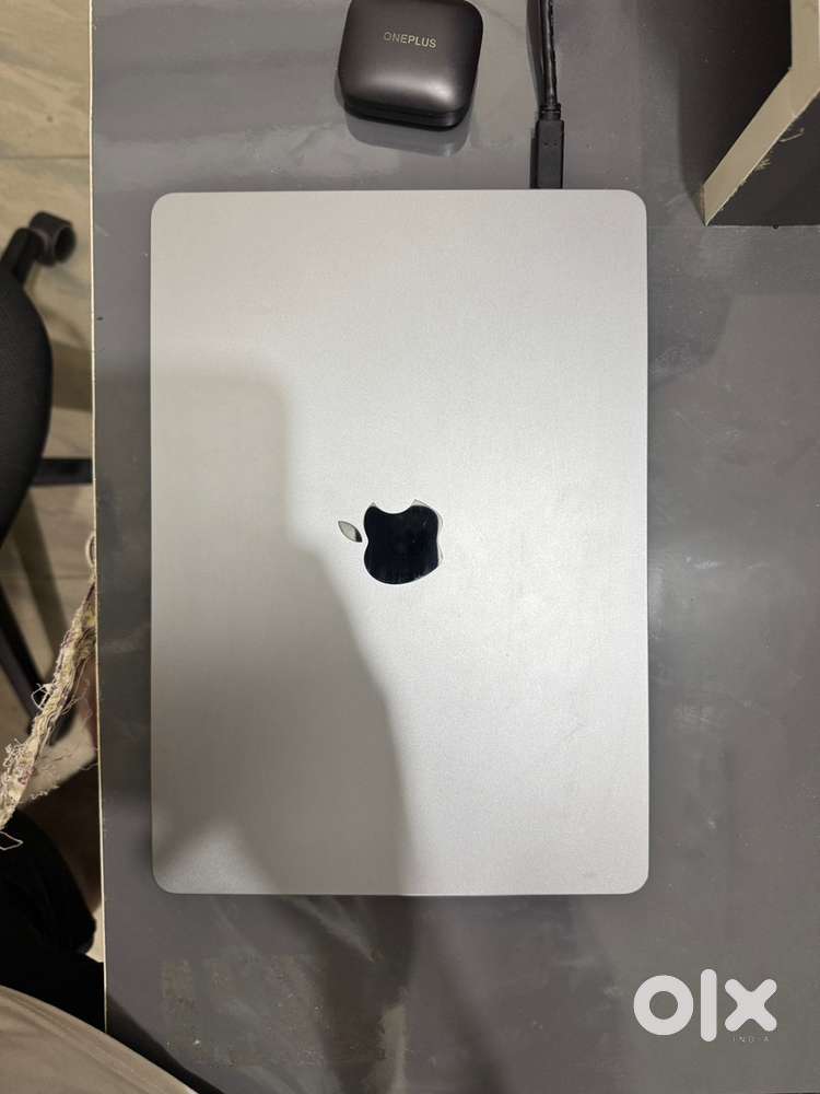 Macbook M2 air
