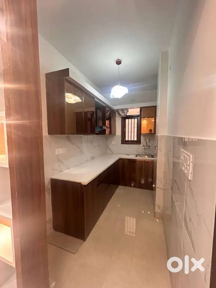 2BHK SEMI FURNISHED FLAT FOR RENT