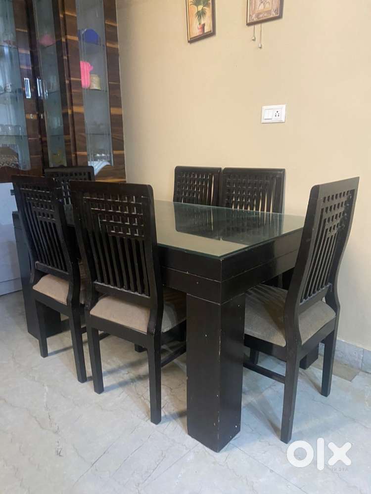 Dinning table