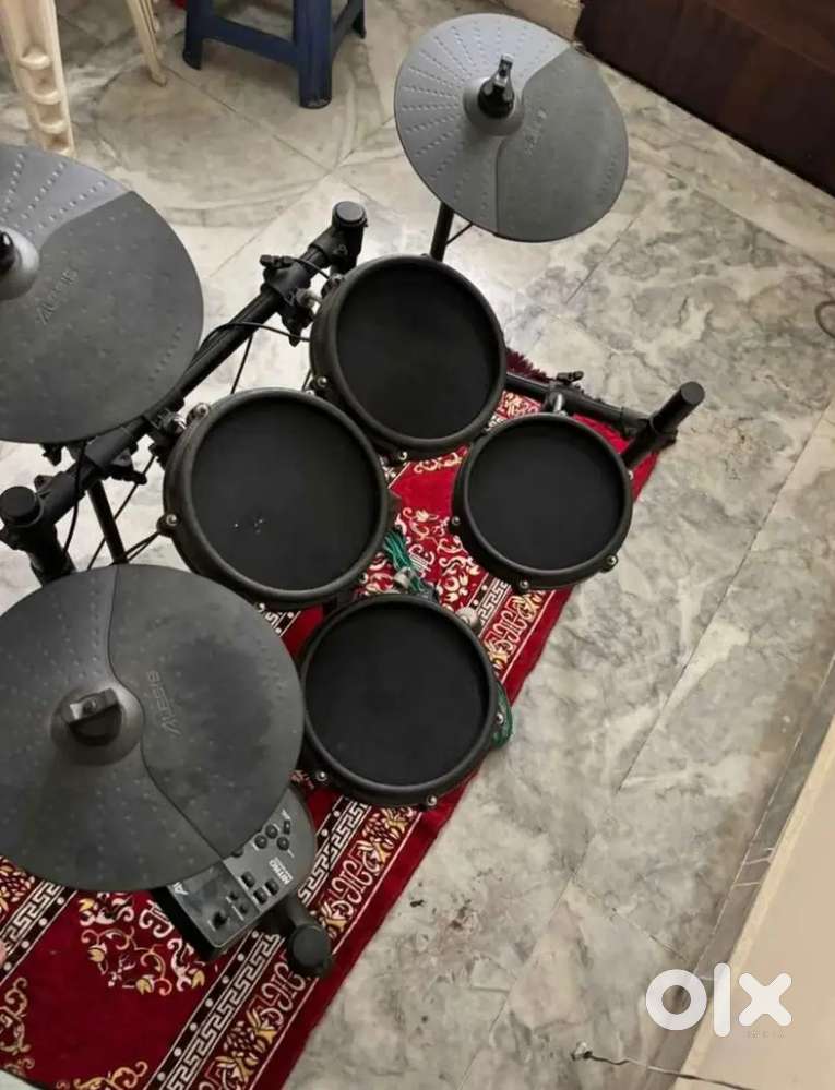 ALESIS NITRO MESH ELECTRONIC DRUM KIT