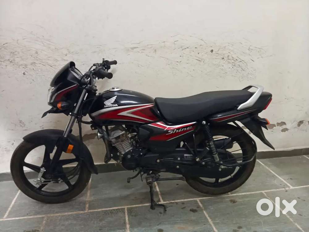 HONDA SHINE MODEL 2024 ONLY 4000 KM DRIVEN
