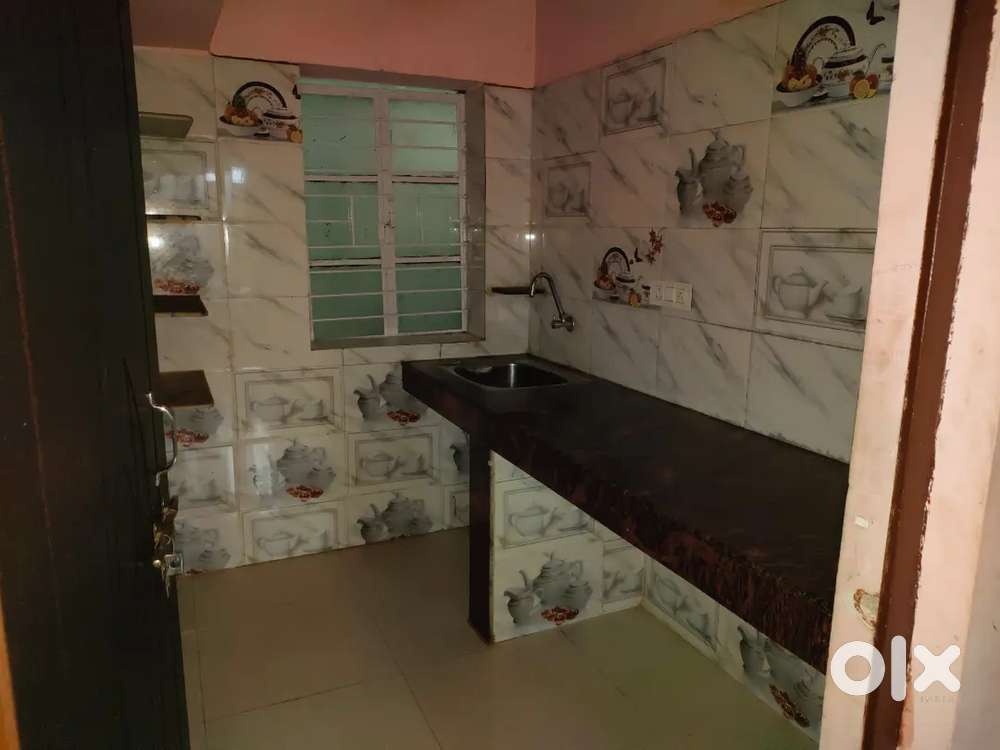 Kamre Ashram Ratu road 7500