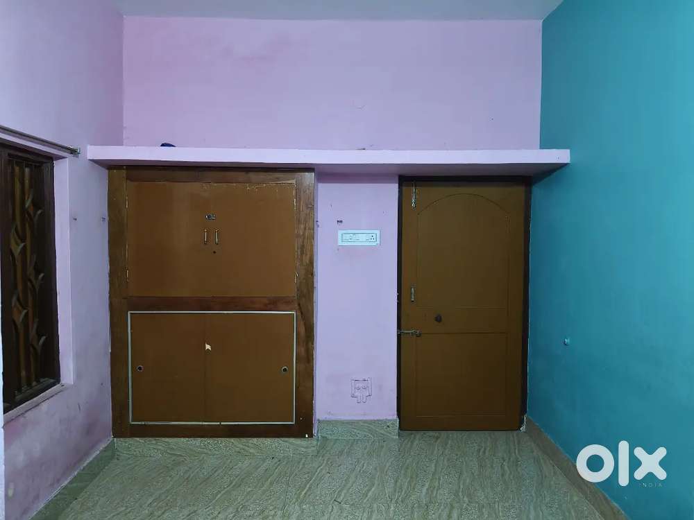 Fully furnished room with wardrobe provided