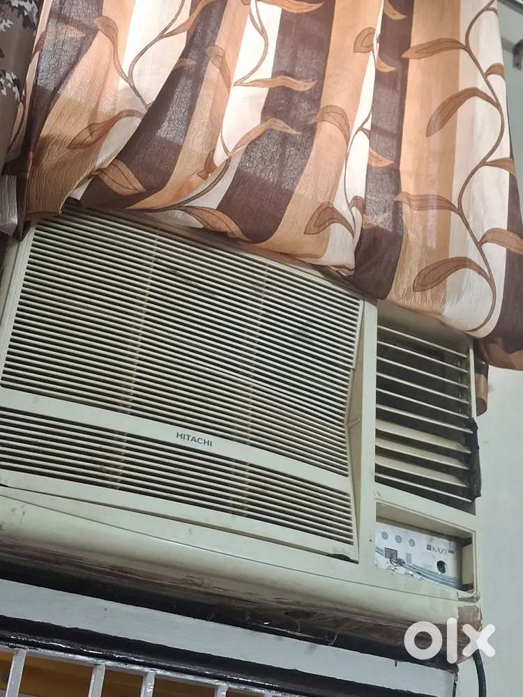 Window ac hitachi good condition