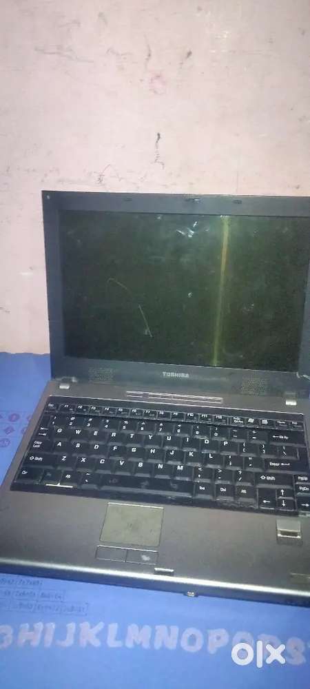 Toshiba satellite ur200