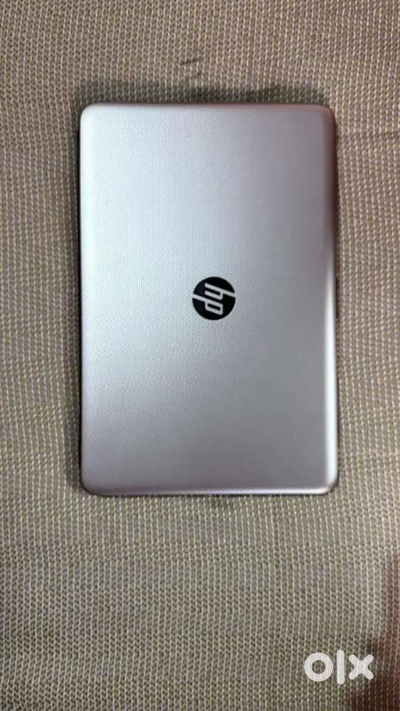 HP LAPTOP i3 5th Gen