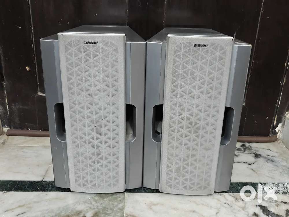 Sony 2 speaker 8 ohms 100watts used any AV receiver avr
