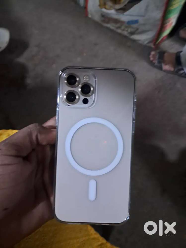 I phone 12 pro        Only 2 week use  100% battery health