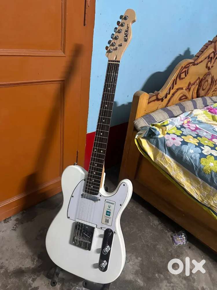 Newen electric guitar and blackstar id core v3