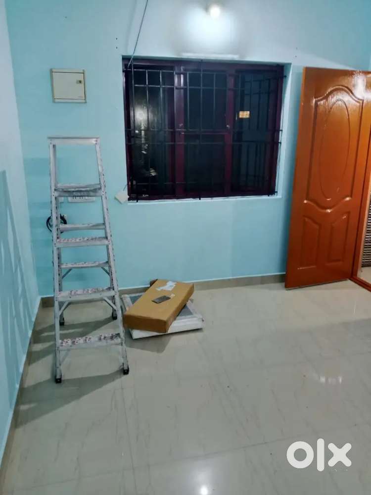 1BHK First Floor House  Kalamassery  ₹10,000  Family  2W Parking