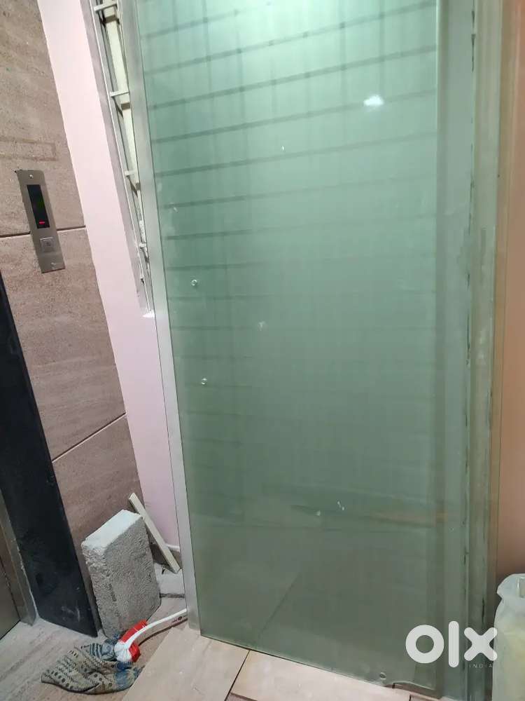 Glass 12mm toughened