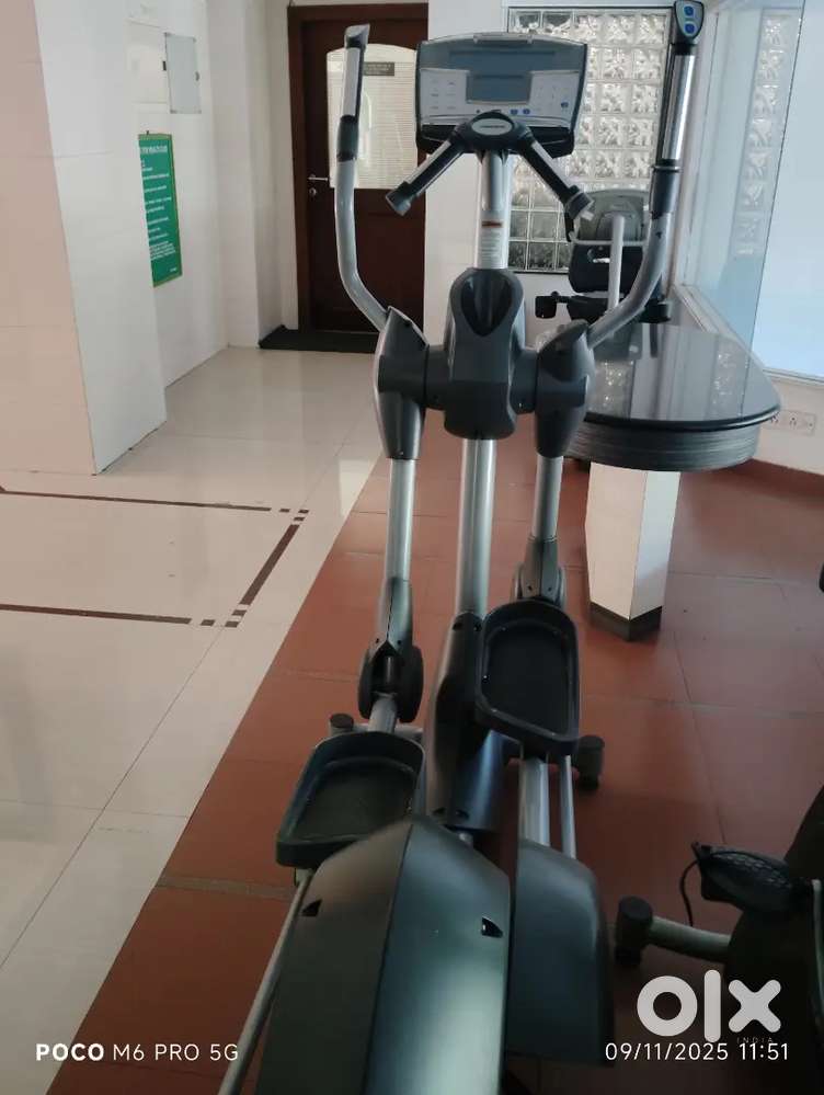 Nautilus Cross trainer