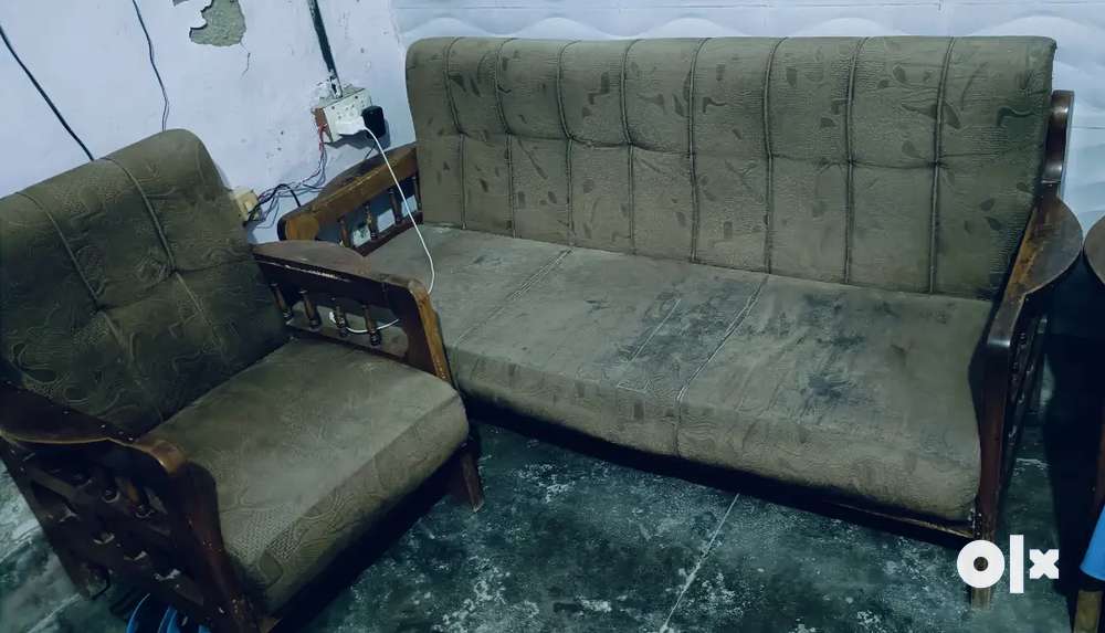 5 seater sofa for sale urgent