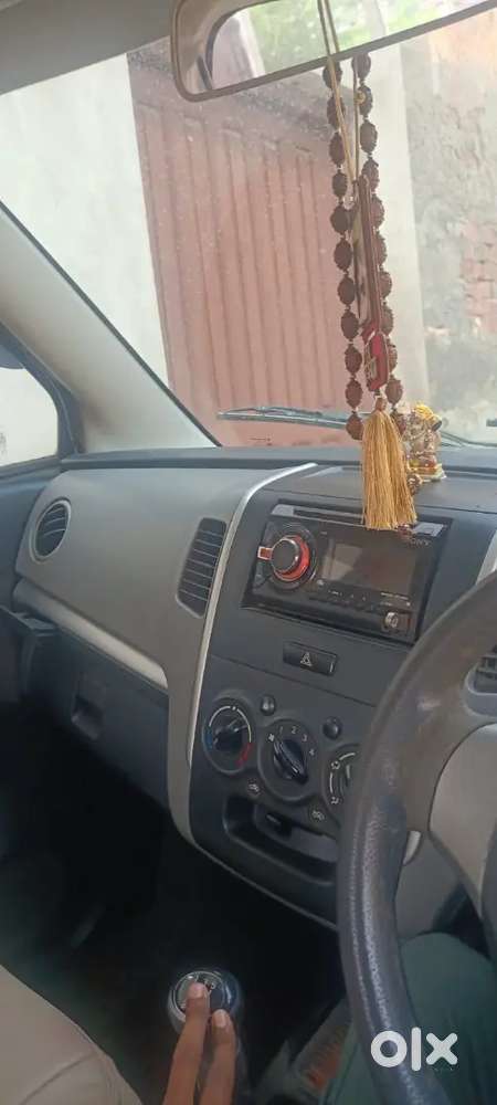 Maruti Suzuki Wagon R 2012 CNG 150000 Km Driven 4 tyre new battery new