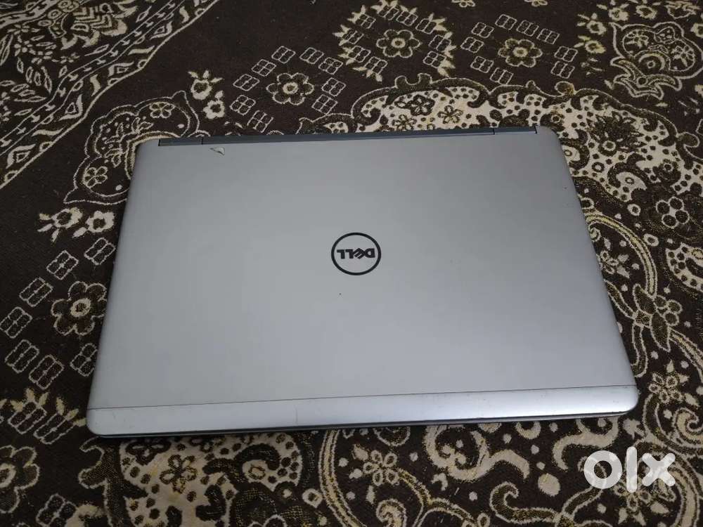 Dell latitude E7440
i5, 4thgen