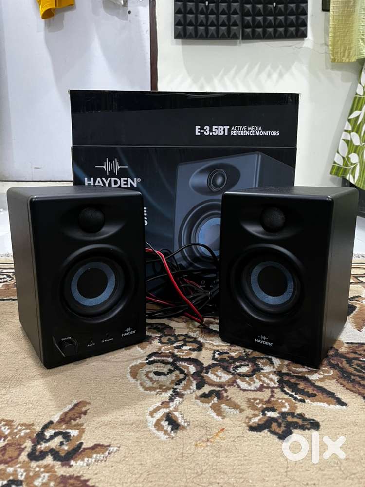 Hayden 3.5” studio Monitors woth bill n box and 9 month use