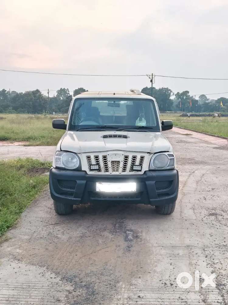 Mahindra Scorpio 2012 December.