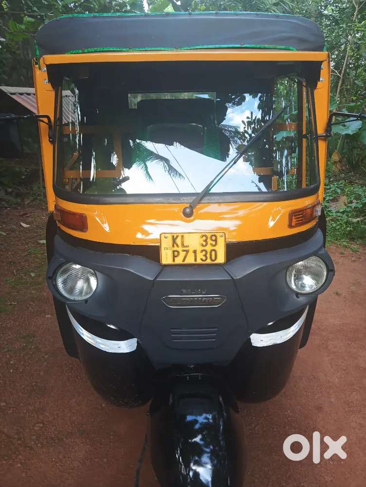 Bajaj desel auto