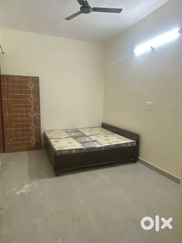 1rk rooms 74a-75 sector mohali airport road tdi indepndt owner free