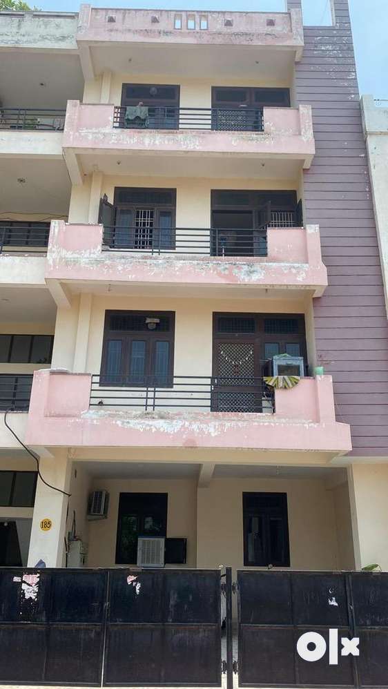 3 BHK Semifurnished flat for family Jagatpura Rent Negotiable