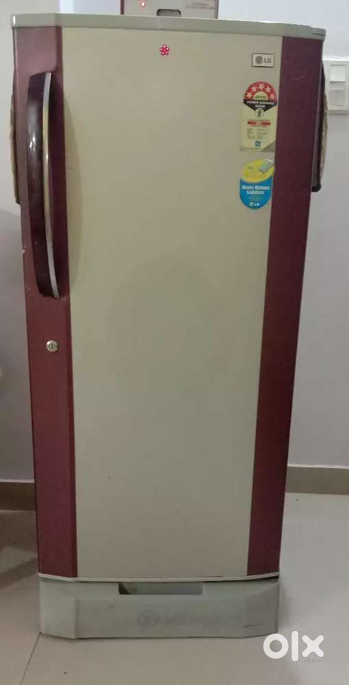 LG Fridge 215 litres in good running condition