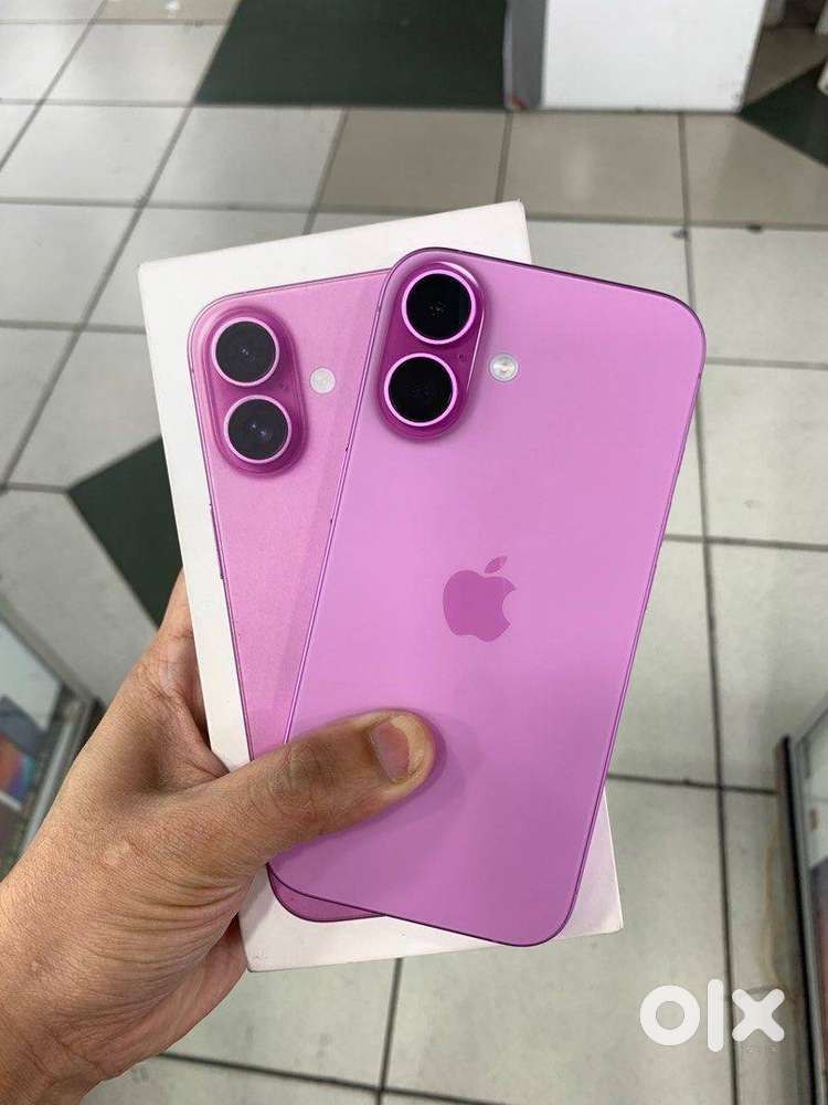 Selling iPhone 16, Mint Condition, 100% Battery Health, Variant 128GB.