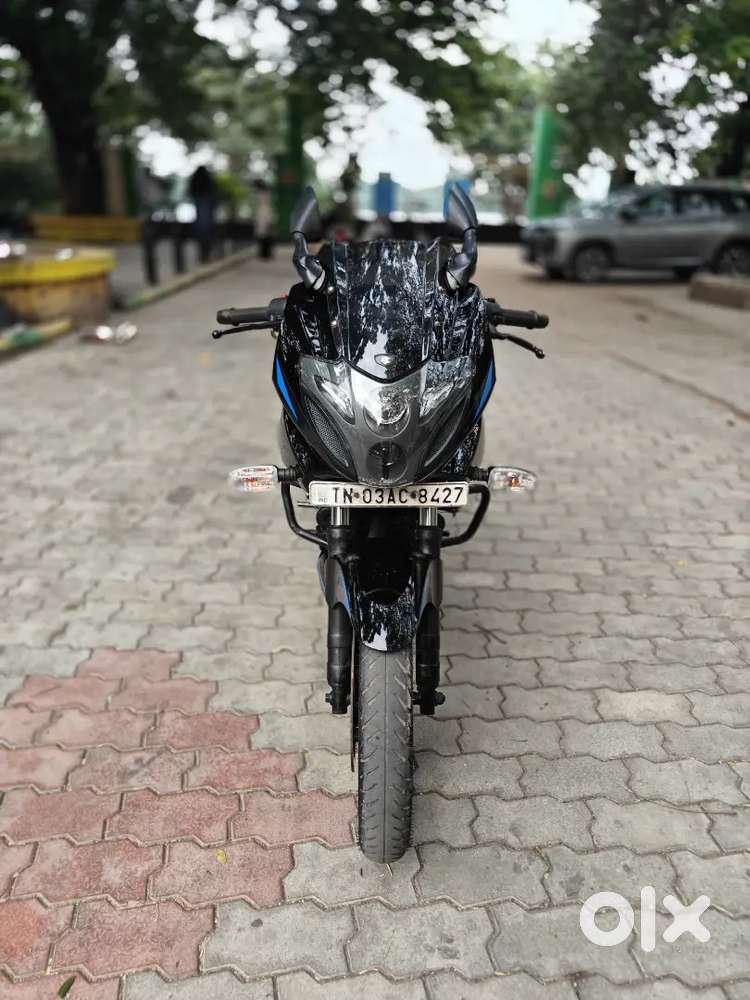 Bajaj Pulsar 220F BS6 2021 Model