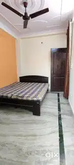 1 BHK Builder Flat Available for rent in mayur vihar phase 1