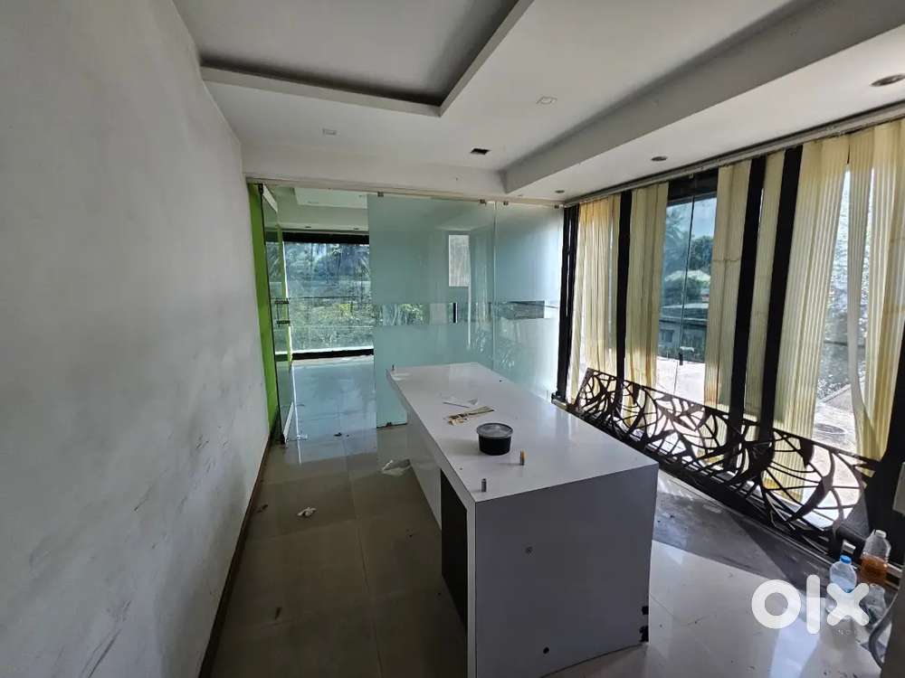 തൃശ്ശൂർ കിഴക്കേകോട്ട സമീപം 500 sqft ഓഫീസ് മുറി വാടകയ്ക്ക്  27000 rent