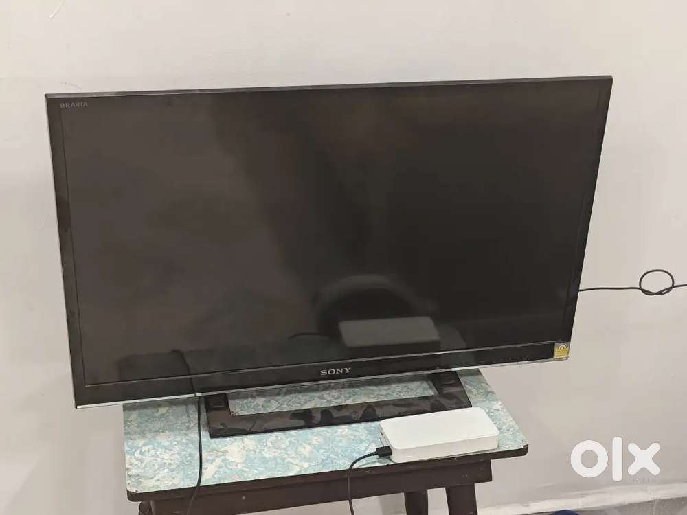 12 years Old Sony Bravia LCD TV 32 inch+Amazon firestick