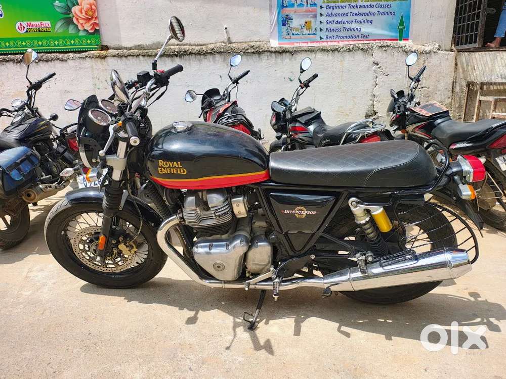 Interceptor 650 ROYAL ENFIELD