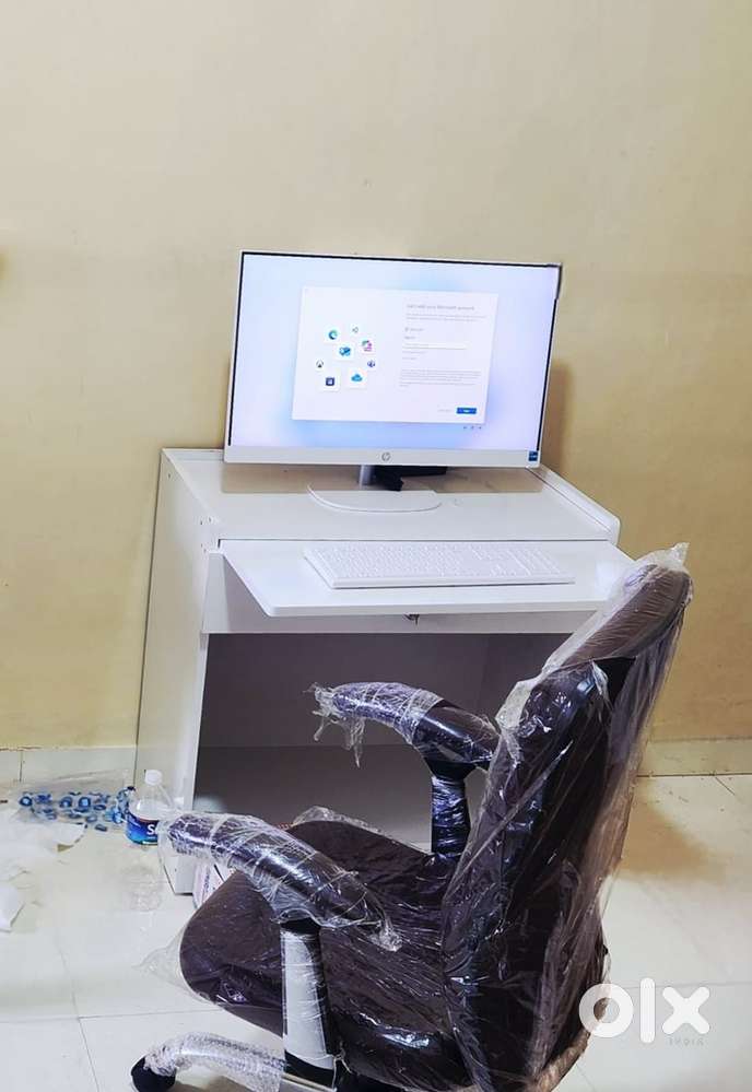 HP 68.6 cm (27) All-in-One Desktop PC