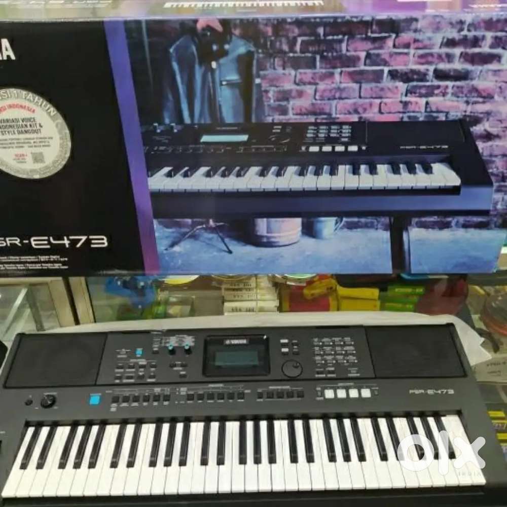 Yamaha PSR E473 keyboard