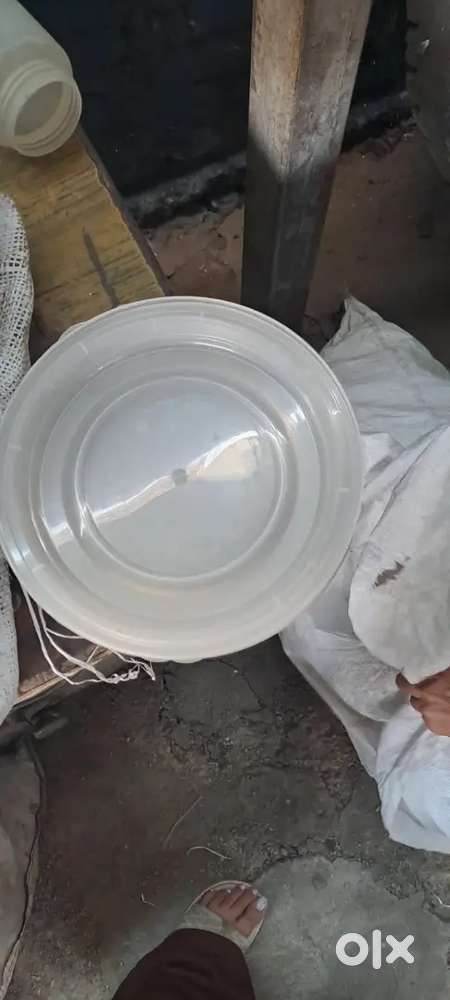 Restaurant kitchen items