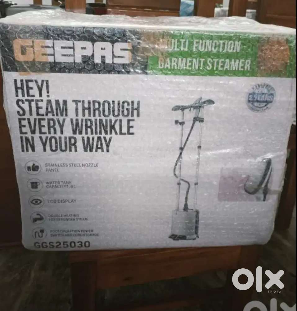 Geepas multifunctional garment steamer