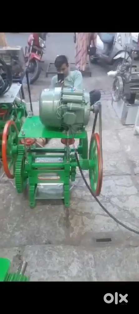 Sugarcane juice machine