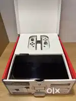 Nintendo Switch OLED model bundle inc SEVEN games & case, mint, A+!