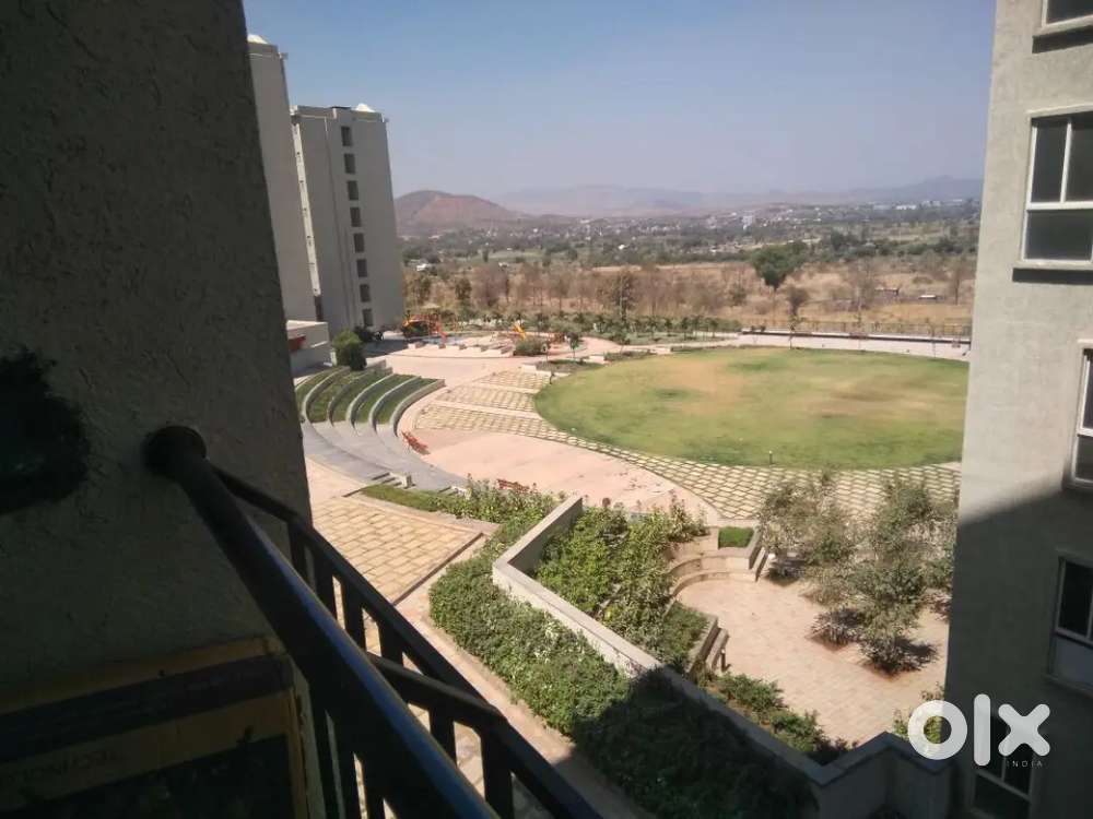 1BHK corner flat with garden view