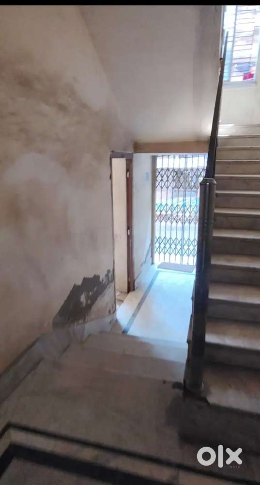 2bhk room ground floor price negotiable