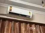 Marq 1 ton 3 star inverter ac in brand new condition up for sell