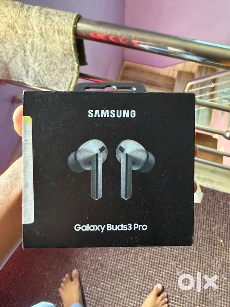 want to sell just 3 months old samsung buds 3 pro at 12000
