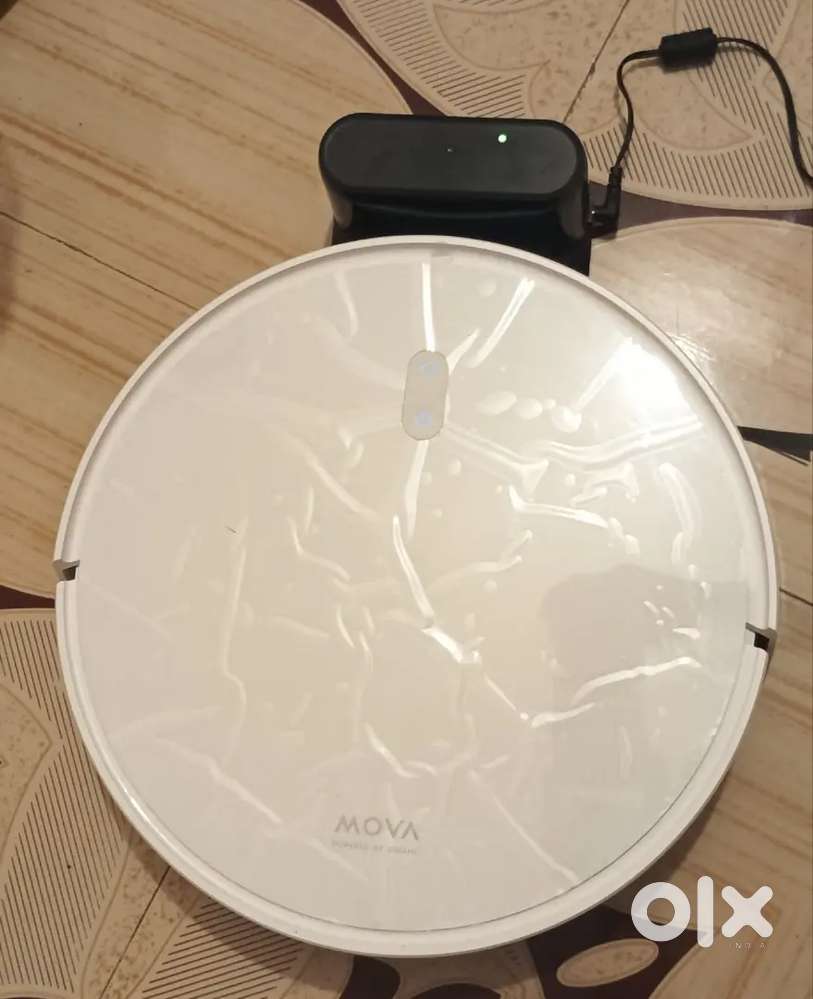 Dreame mova vaccum cleaner robot