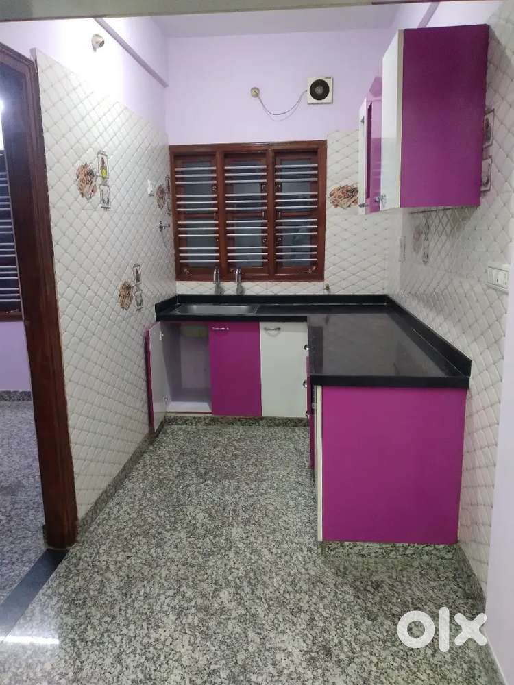 1bhk house for rent kumaraswamy layout near dayananda College road