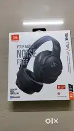 JBL Headphones TUNE 770 NC