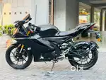 R15 version 4 midnight black