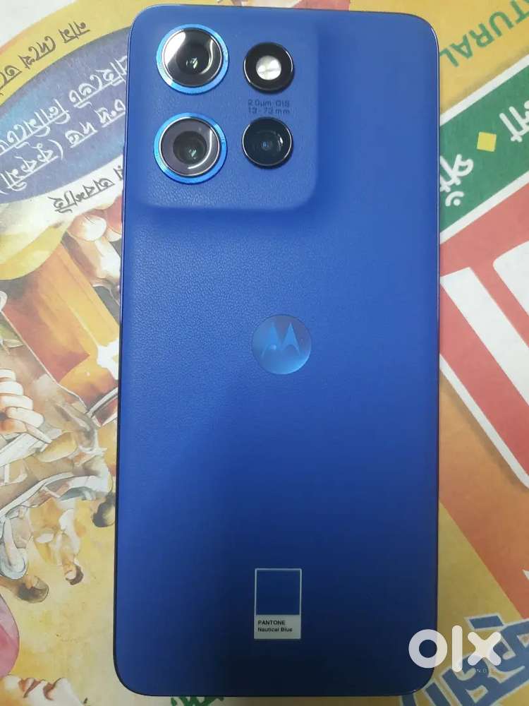 Moto eade 50 neo only 6 month old with all accessories