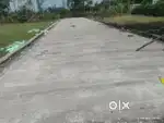 Lucknow ke BKT me men road se 50 miter pe plot